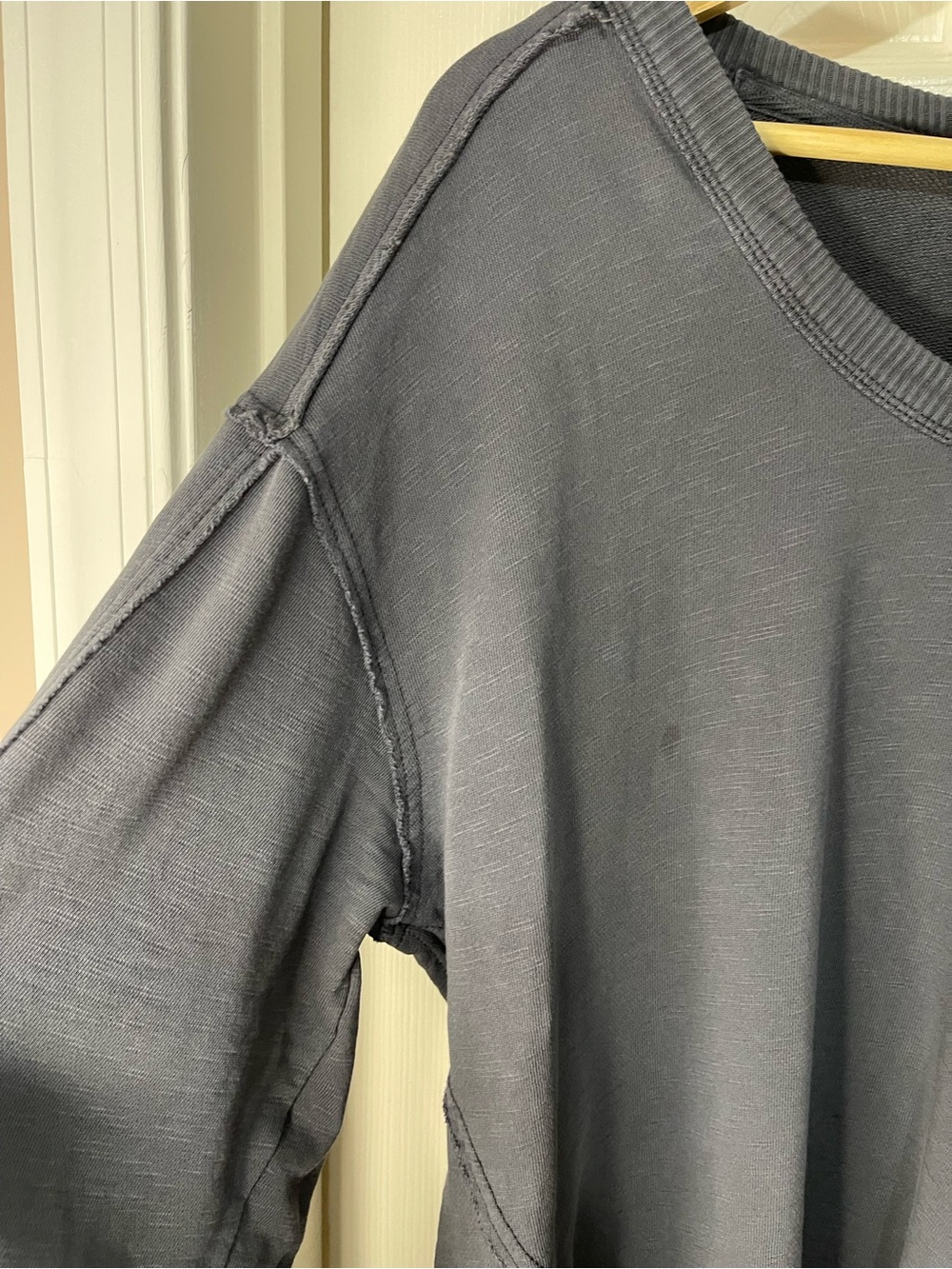 Anthropologie Pilcro 100% Cotton Oversized Raw Hem Slouchy Sweatshirt size Small - Picture 4 of 7
